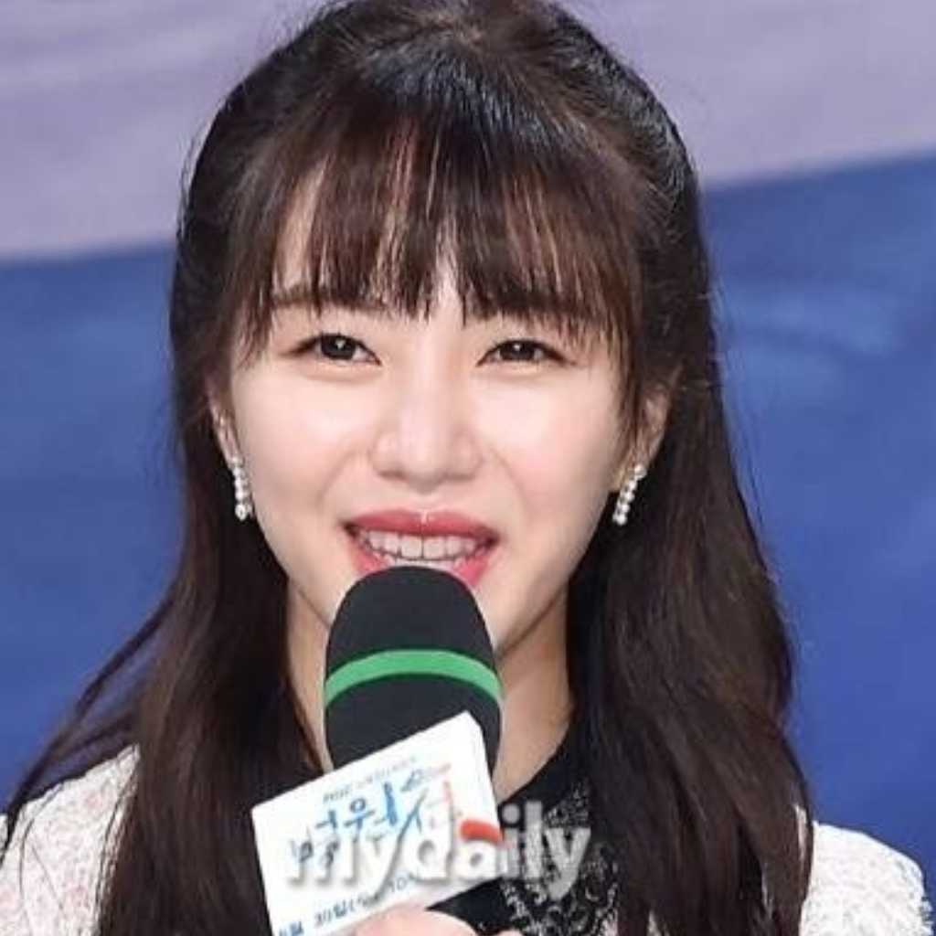 意味深コメント・極端な選択を示唆も…AOA出身ミナ、新たにプロデューサーとして活躍へ