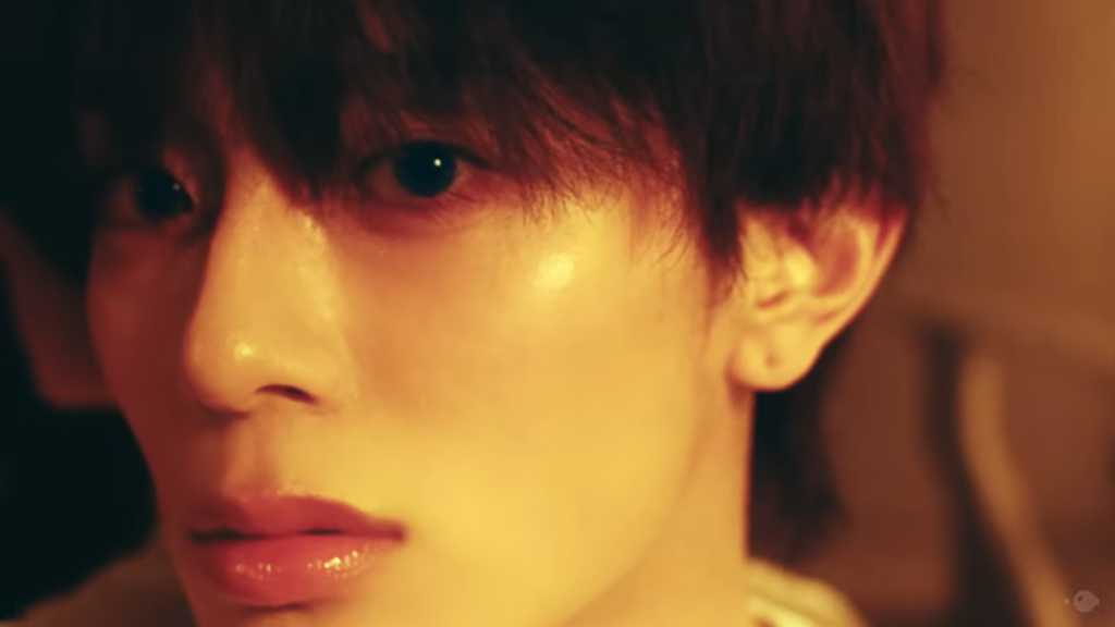 VERIVERY カンミン、ソロデビュー曲「Free Falling」MVを公開！ミステリアスな雰囲気に注目