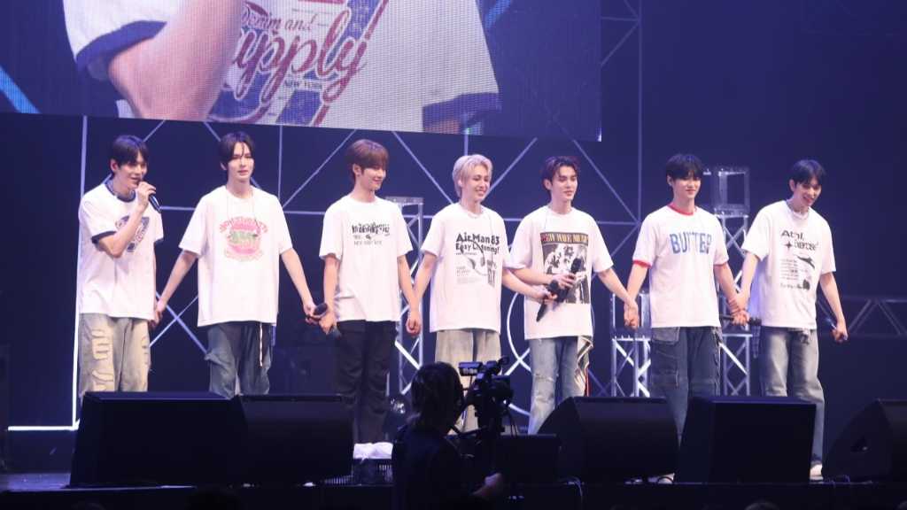 EPEX、来日ファンコンサートが盛況裏に終了！来月の「東京ガールズコレクション」に出演決定