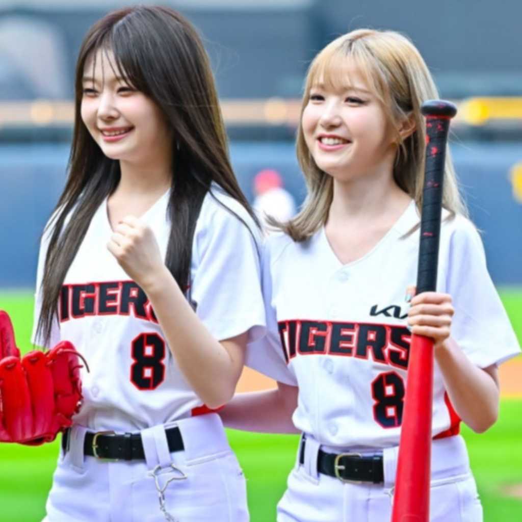 【PHOTO】SAY MY NAME 本田仁美＆ドヒ、始球・始打式に登場…キュートな笑顔