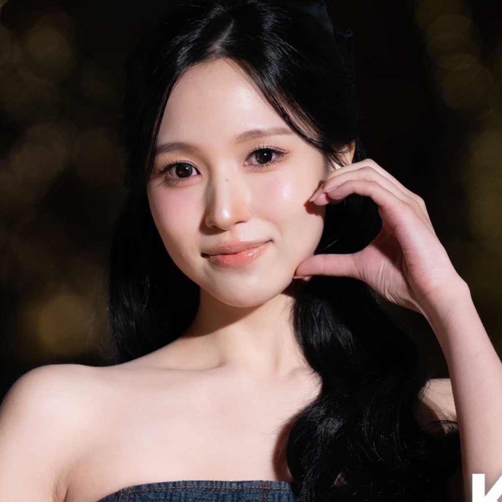 【PHOTO】TWICE ミナ、表参道に降臨！美しいデコルテ際立つミニドレスでイルミネーション点灯式に登場