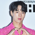 【PHOTO】MONSTA X ショヌ、THE BOYZ ヒョンジェ＆キュー、タクヤら、コスメブランド「SIMIHAZE BEAUTY」のイベントに出席