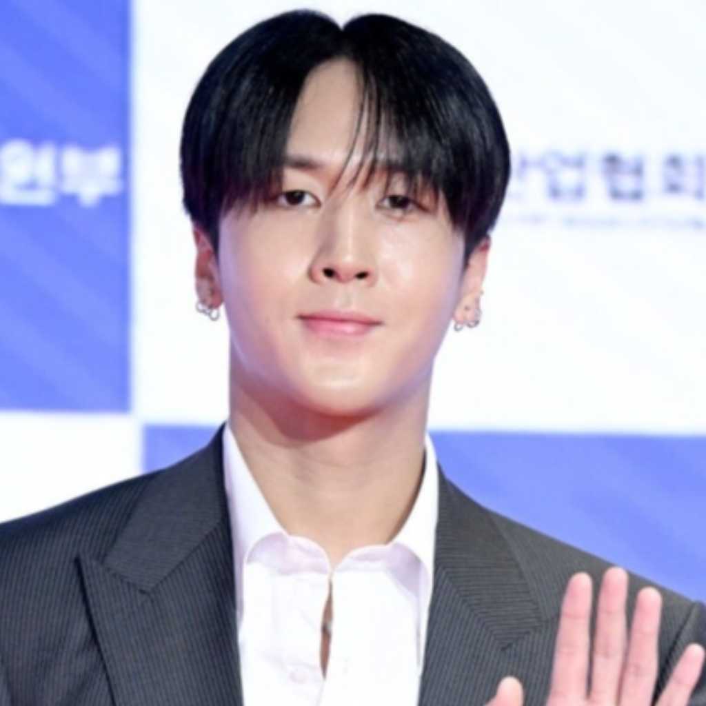 元VIXX ラビ、召集解除を報告…兵役逃れに関する騒動を謝罪「この上なく恥ずかしく卑怯な選択」