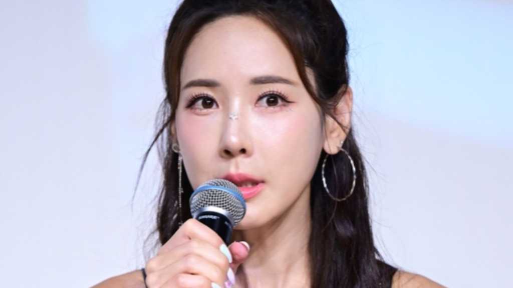 CLEO チェ・ウンジョン、映像監督と8月31日に結婚！ウエディングドレス姿と共に報告