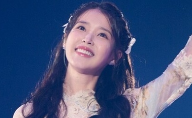 IU、初披露のステージも…ファンと共にデビュー15周年をお祝い「今年一 ...