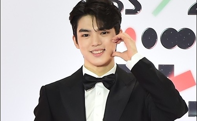 【PHOTO】“フィギュア界のプリンス”チャ・ジュンファン選手＆ユンナら「2022 SBS歌謡大祭典」レッドカーペットに登場