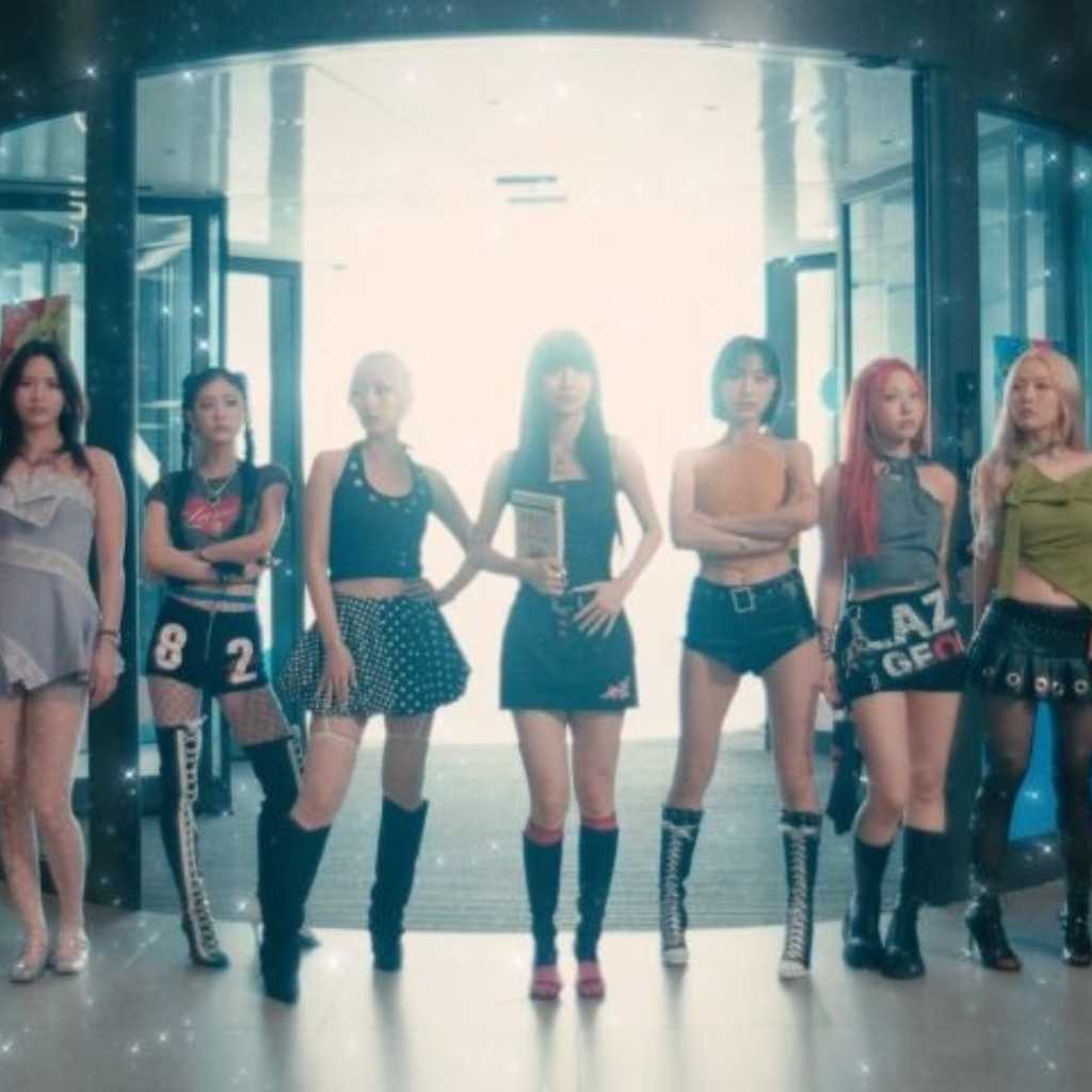 ICHILLIN'、タイトル曲「XL」MV公開…爽やかなビジュアルに注目