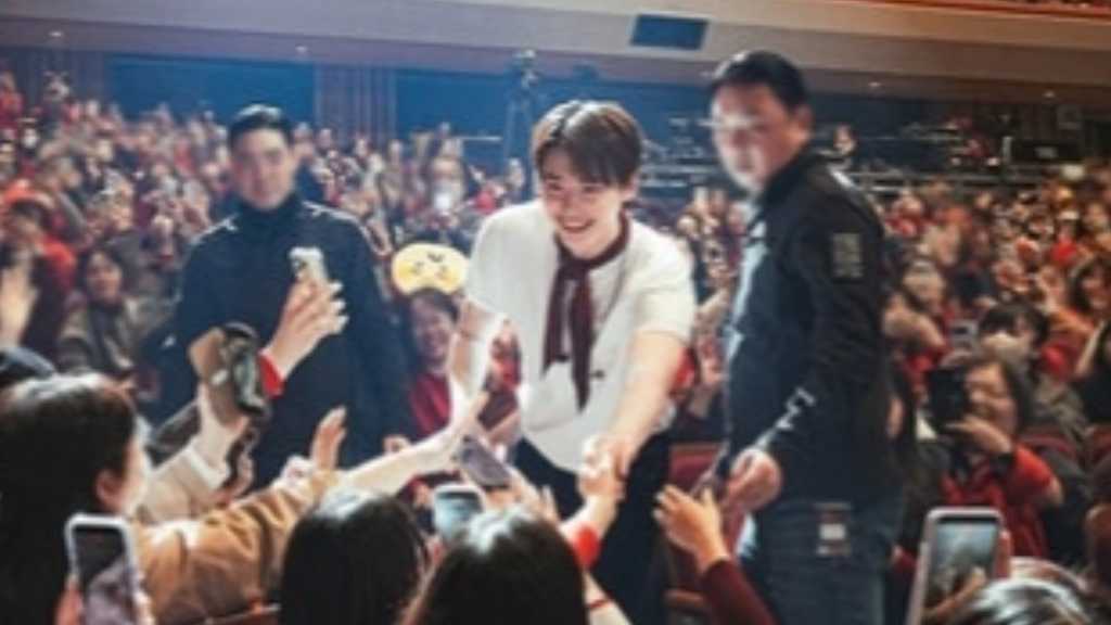 イ・ジョンソク、日本ファンと至近距離で交流！アジアツアーが東京公演で終了「僕を選んでくれてありがとう」