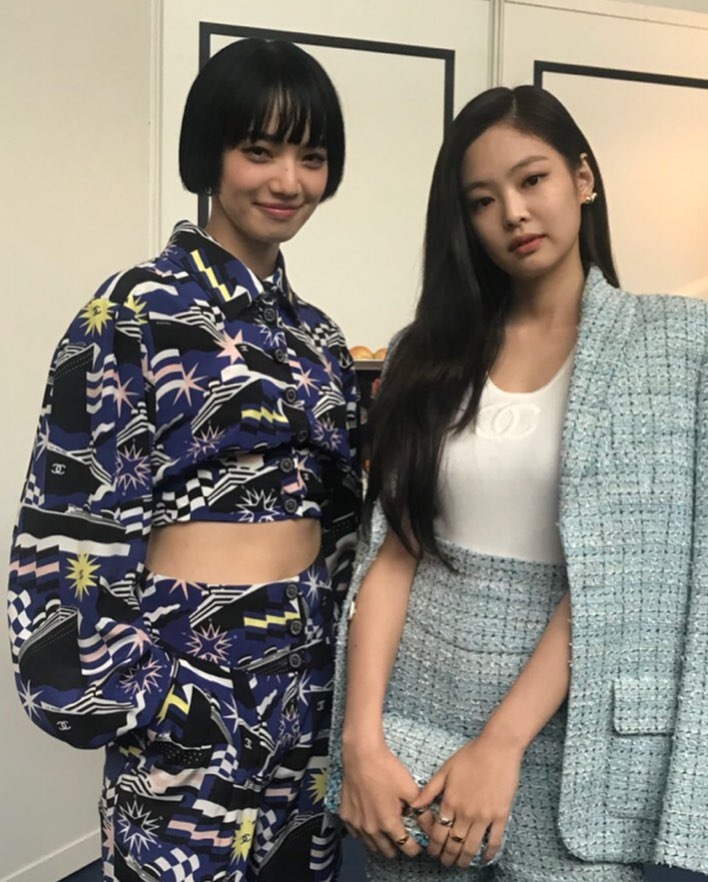 小松菜奈 Blackpink ジェニー 日韓美女の2ショットが話題 パリコレでキャッチ Kstyle