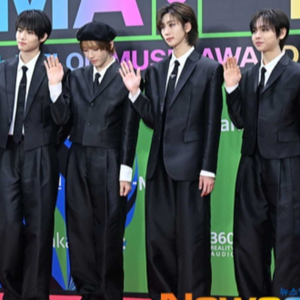 【PHOTO】IDID「MMA 2025」レッドカーペットに登場