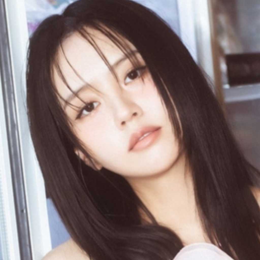 キム・ソヒョン、新しいプロフィール写真を公開…さらに美しくなったビジュアルに釘付け