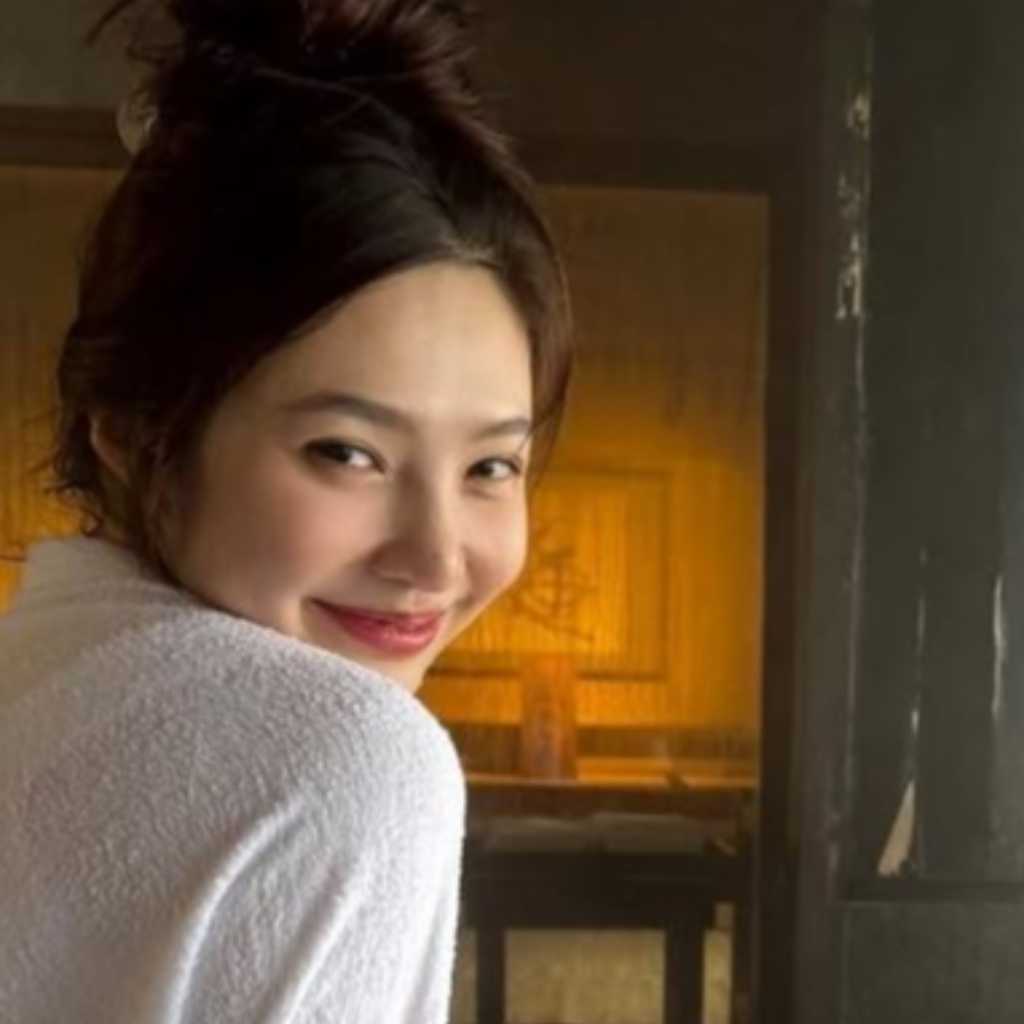 Red Velvet ジョイ、日本旅行の近況ショットを公開！温泉を満喫する姿も