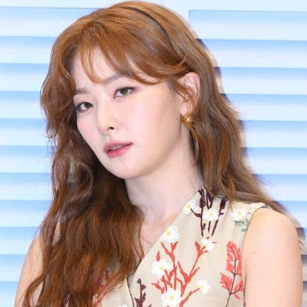 Red Velvet スルギ、従妹のスキジンさんの訃報後…ファンに近況を報告「心配しないで」