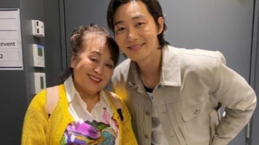 渡辺えり、パク・ソジュンに“沼落ち”！？近距離ツーショットが話題「さらに好きになりました」