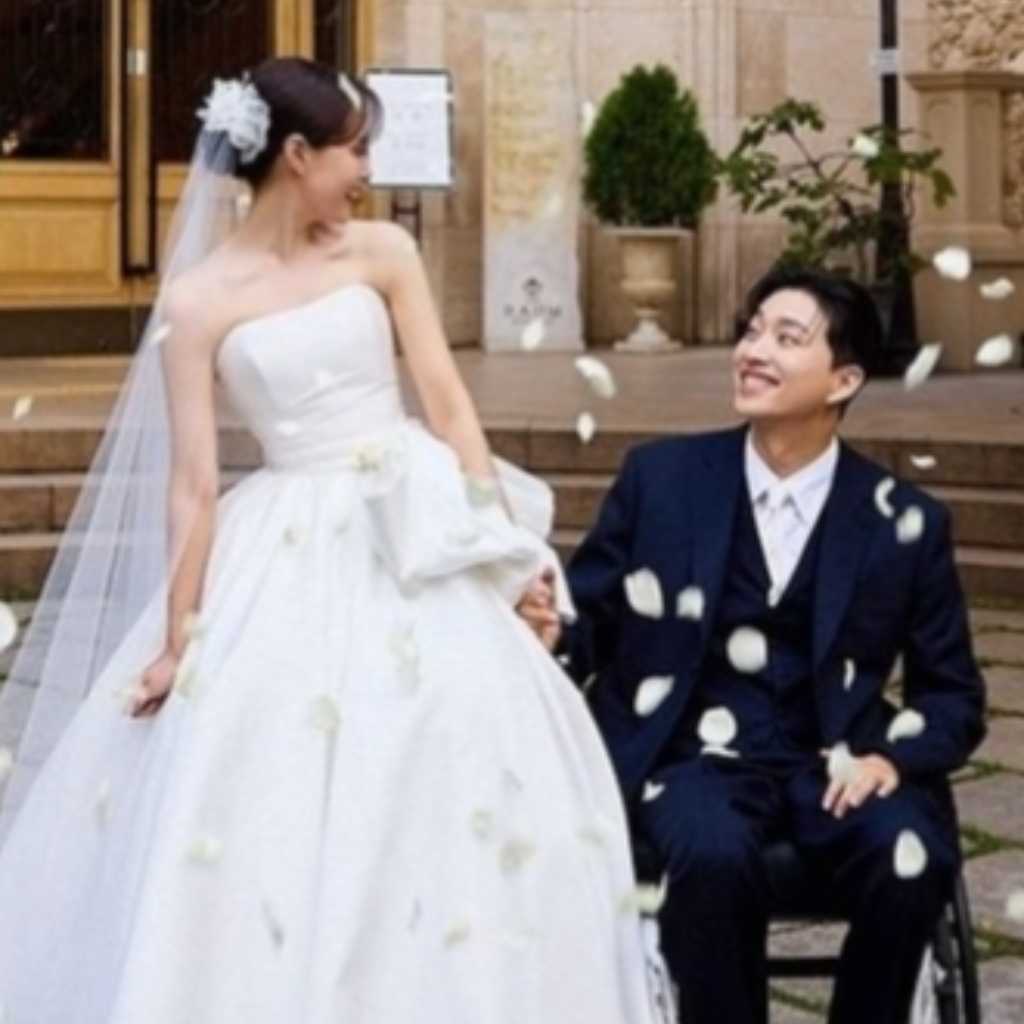 Secret出身ジウン、全身麻痺のYouTuberパク・ウィとの未公開ウエディング写真を公開「あの日の感動をもう一度」