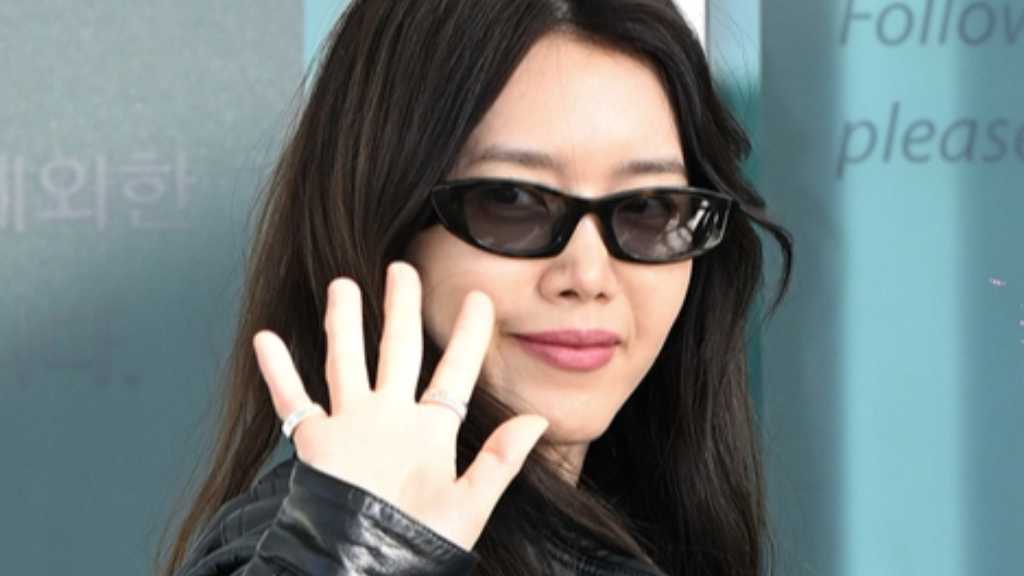 【PHOTO】チェ・ジョンアン、ファッションショーのためフランスへ出国