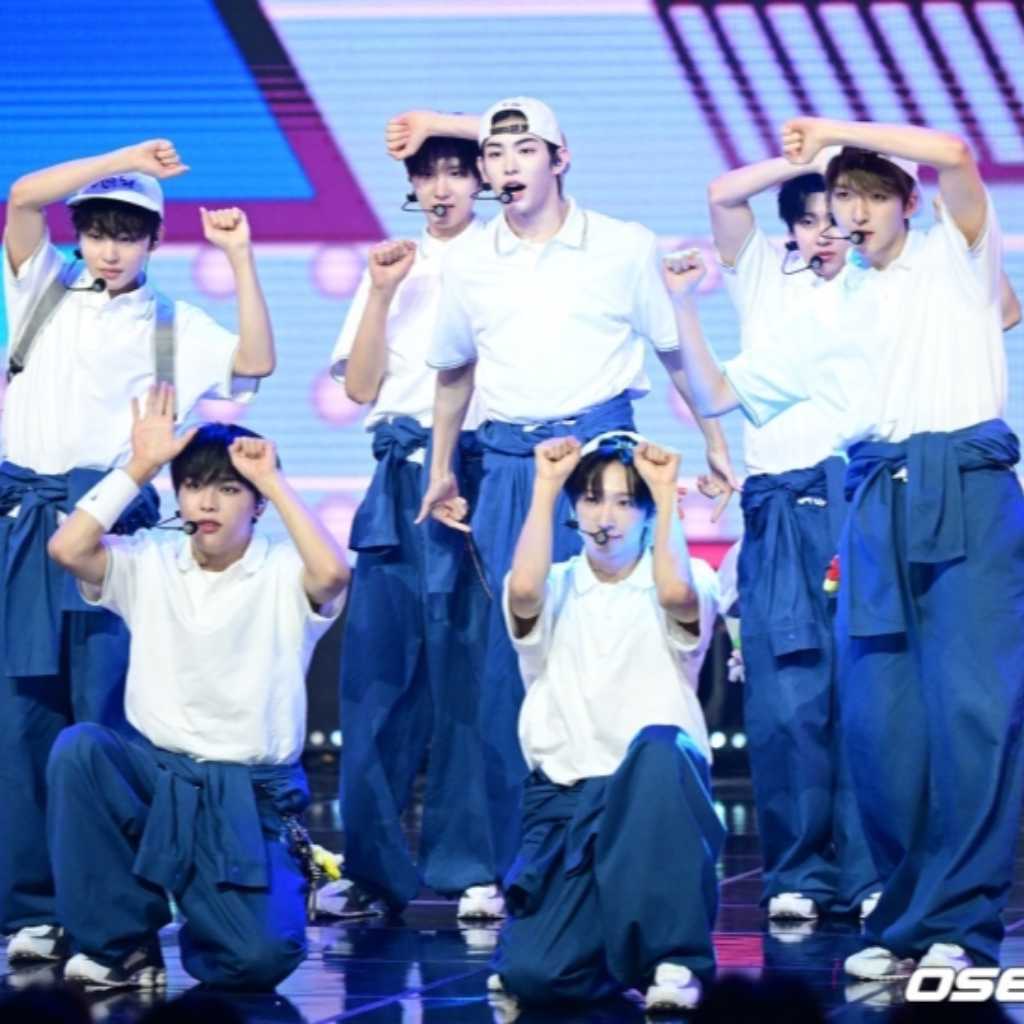 【PHOTO】KickFlipからCLOSE YOUR EYESまで、6/4放送の「SHOW CHAMPION」に出演