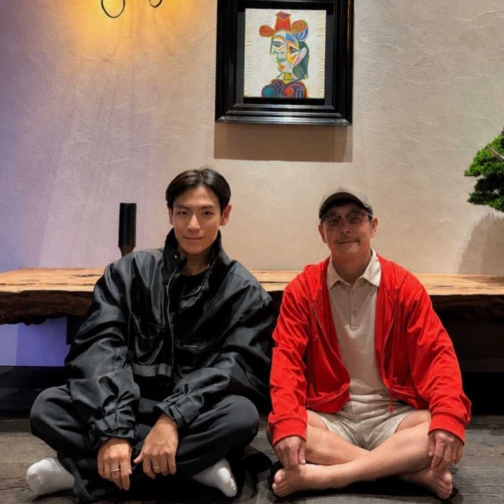 BIGBANG出身T․O․P、前澤友作と対面！愛犬に懐かれる様子の写真も「戻ってきてくれてありがとう」