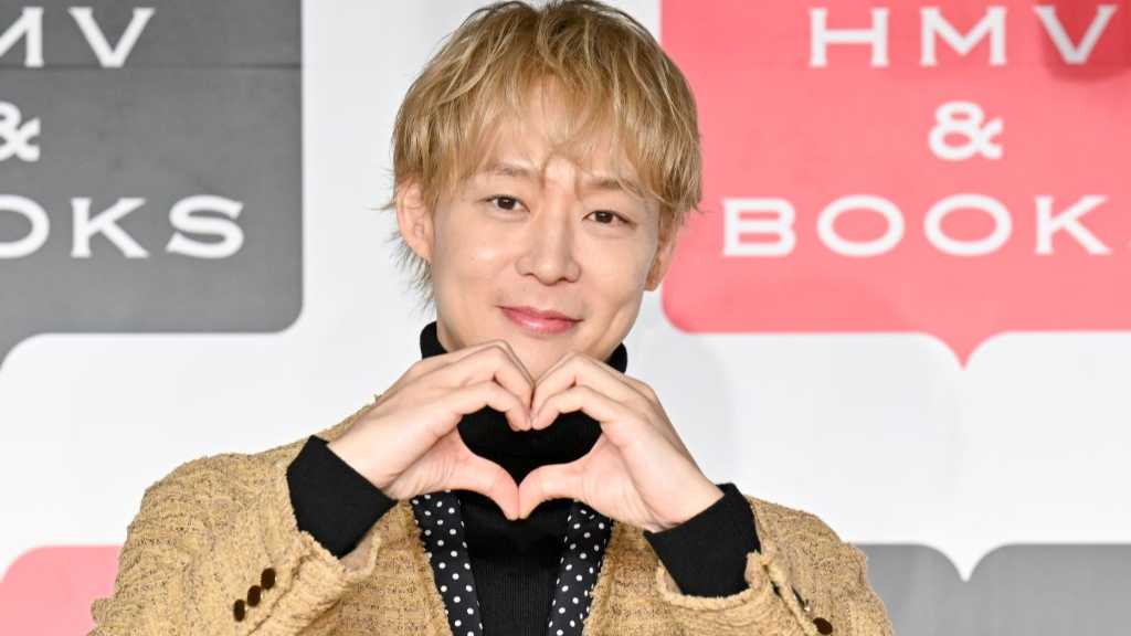 ユチョン、⽇本1st写真集の発売記念会⾒に登場!体作りへの努力やお気に⼊りカットを語る