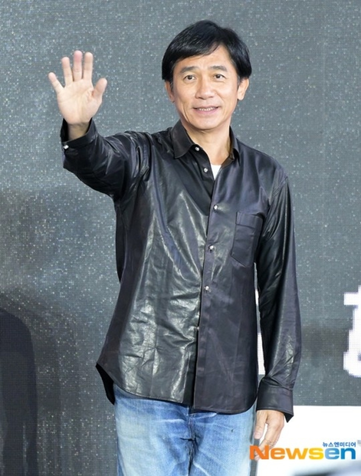 Photo トニー レオン 映画 花様年華 オープントーク ハンドプリントイベントに出席 Kstyle Photo トニー レオン 映画 花様年華 オープントーク ハンドプリントイベントに出席 Kstyle