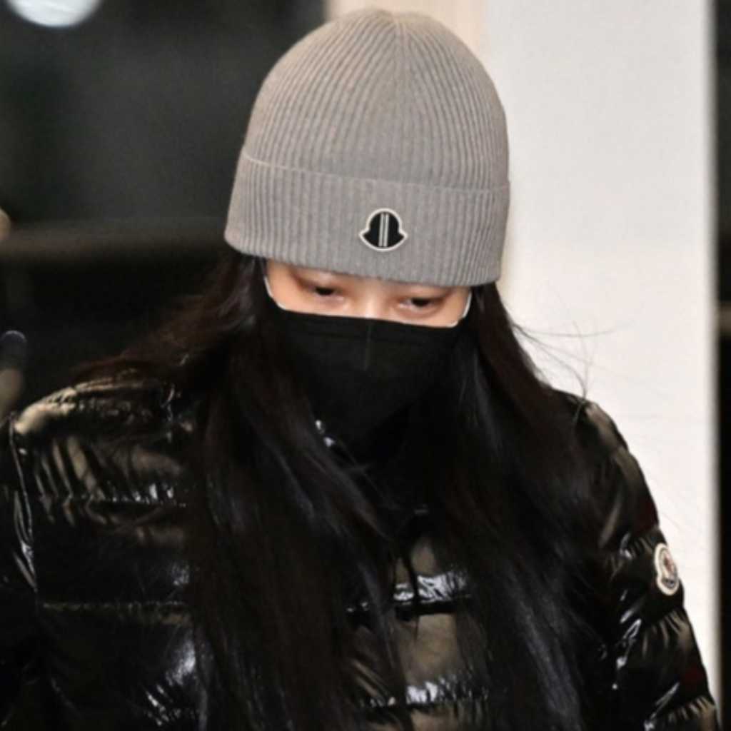 【PHOTO】BLACKPINK ジェニー、海外スケジュールのため出国(動画あり)