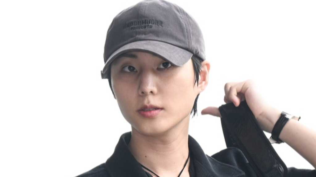 【PHOTO】DAY6のYoung K、ワールドツアーの神戸公演のため日本へ出国
