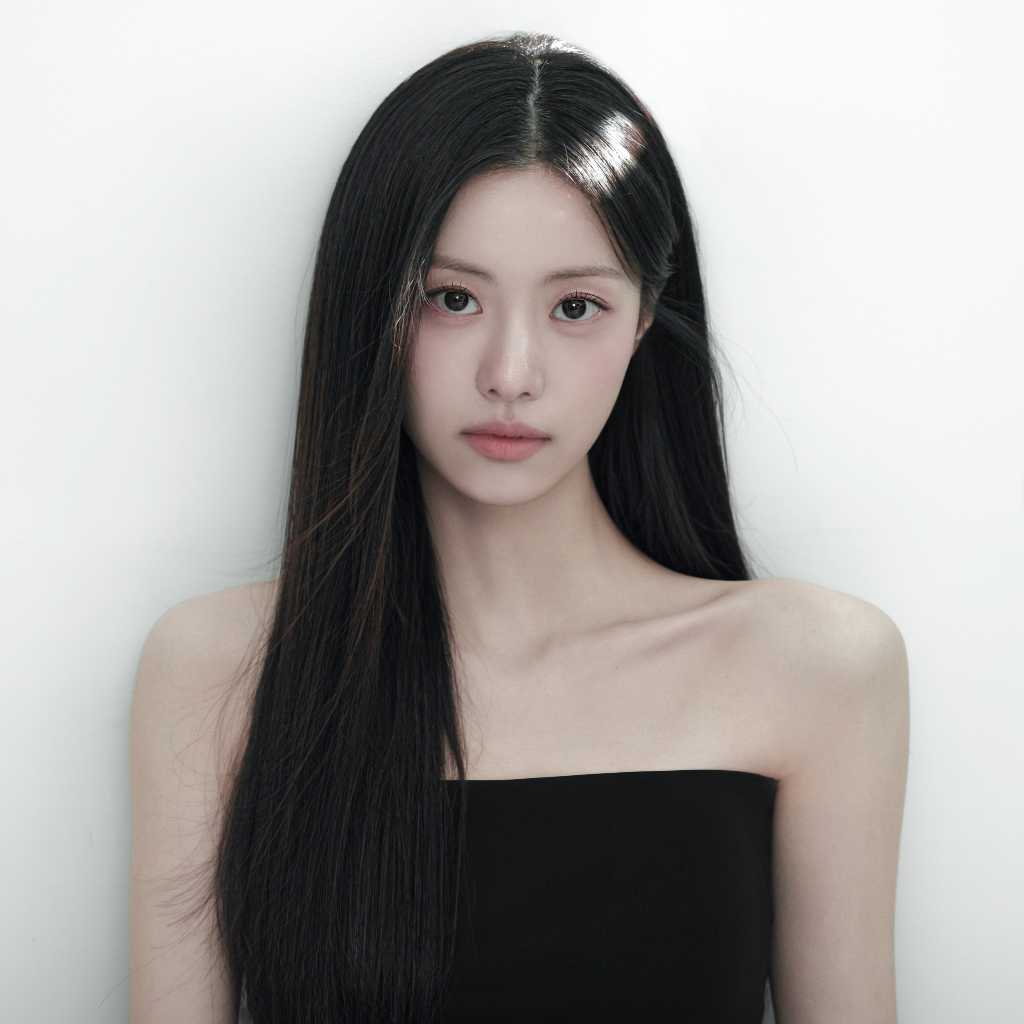 元LE SSERAFIM キム・ガラム、女優として本格的な活動へ…新プロフィール写真を公開
