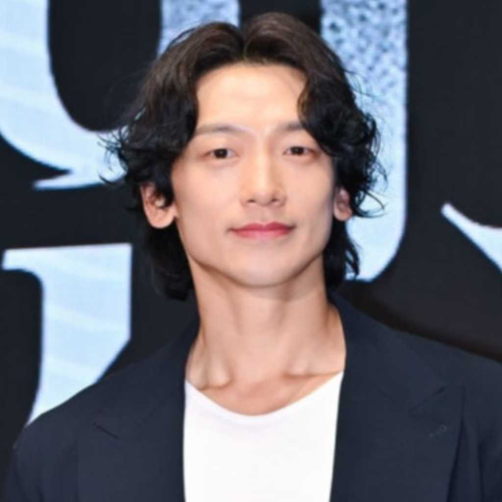 RAIN、聴覚障がいを持つファンへの発言を謝罪「配慮が足りなかった」