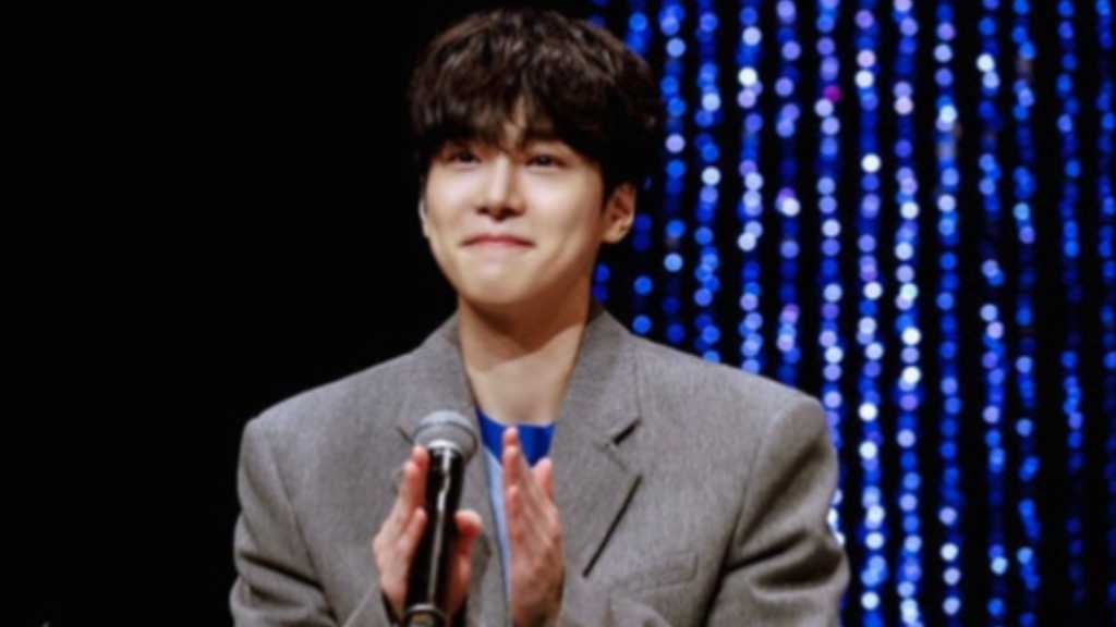 カン・ユソク、体調不良の中…初の日本ファンミを盛況裏に終了！ファンからの声援に涙ぐむ場面も