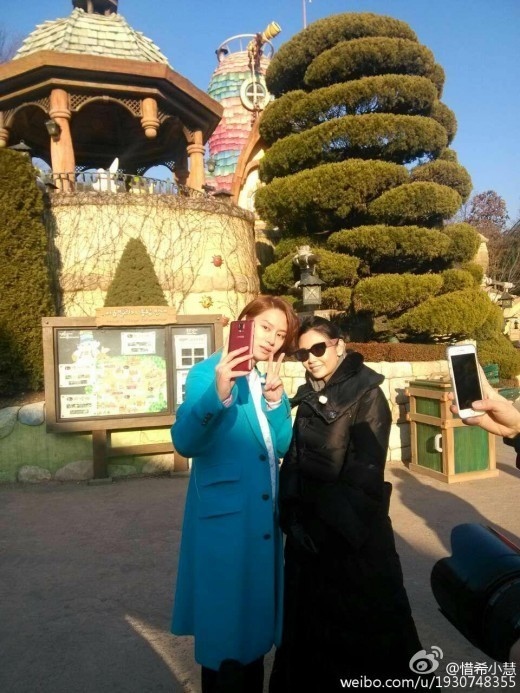 Super Junior ヒチョル 理想のタイプ 香港女優チンミー ヤウと記念写真 Kstyle