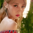 MAMAMOO ムンビョル、オフショルダーで魅惑的に…7thミニアルバム「RED MOON」コンセプトフォト公開