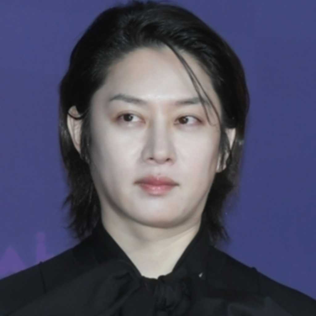 SUPER JUNIOR ヒチョル、長髪をばっさりカット！イメチェン姿をラジオで初公開