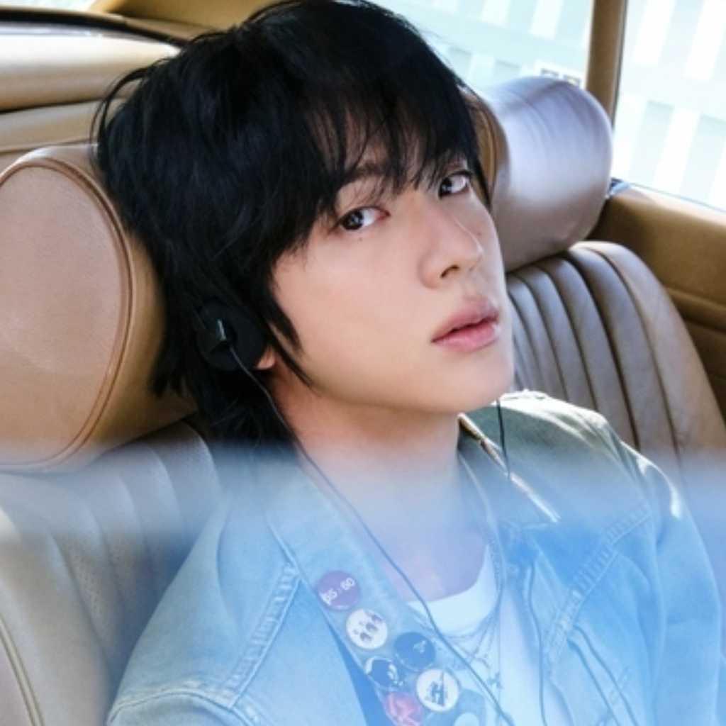 BTS ジン、唯一無二の魅力に迫る！グローバルアーティストとしてますます光る存在感…完全体ステージも目前に