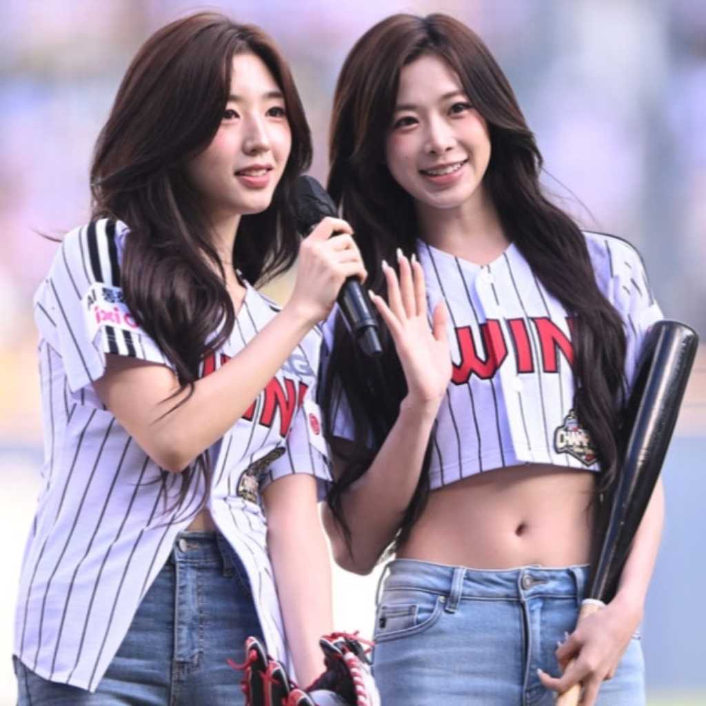 【PHOTO】tripleS ソヒョン＆ニエン、始球・始打式に登場…美しいユニフォーム姿