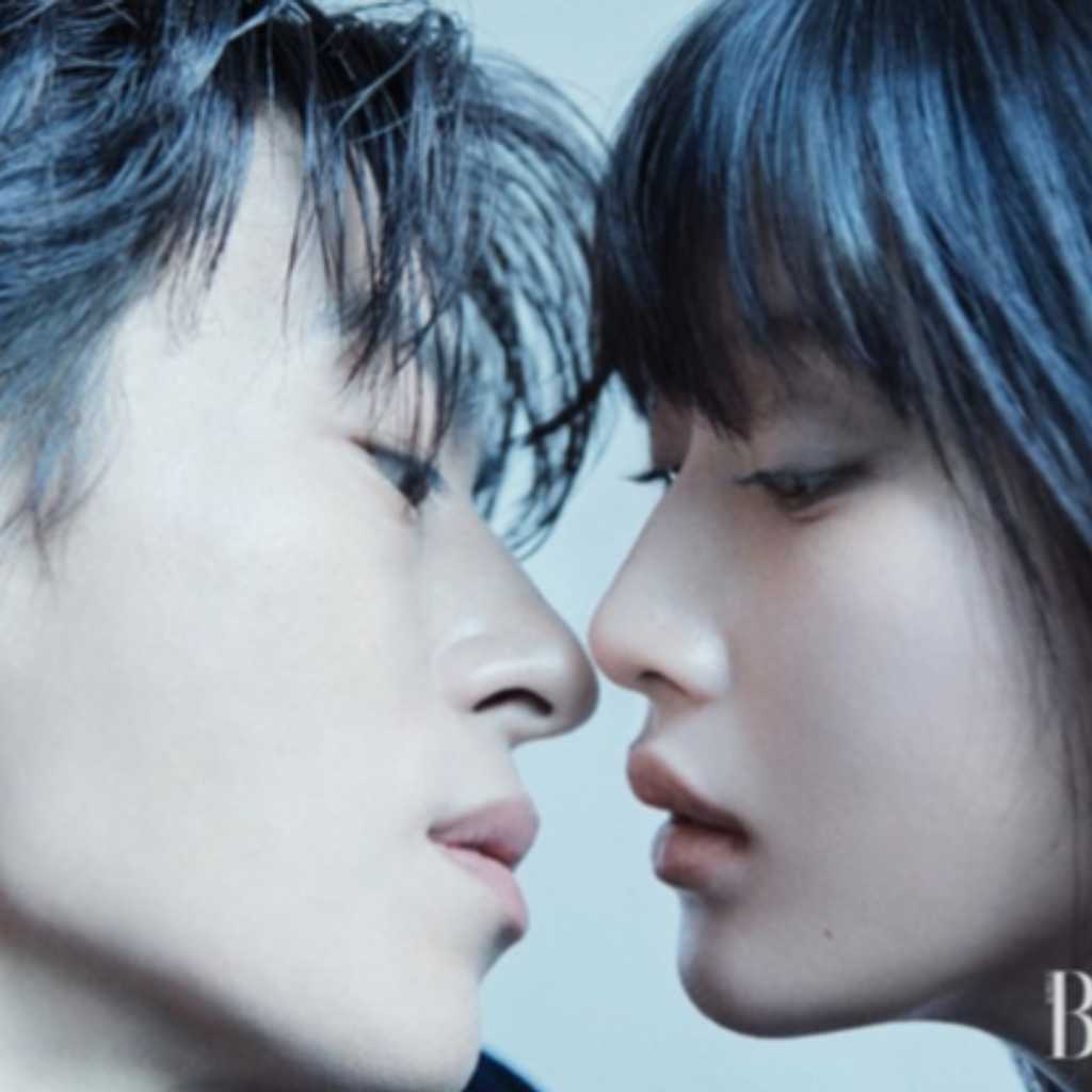 ク・ギョファン&ムン・ガヨン、キス寸前!?甘い密着グラビアを公開…「長年のファン」と告白も