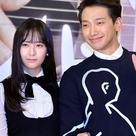 【PHOTO】RAIN&f(x) クリスタルら「僕にはとても愛らしい彼女」制作発表会に出席“お似合いのカップル”