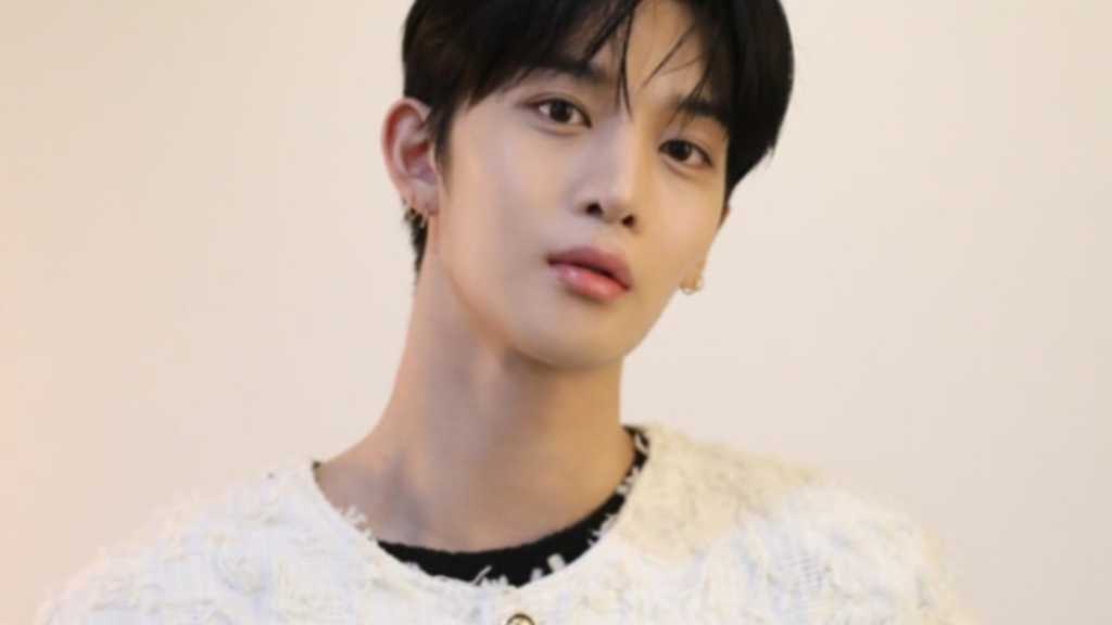 元CIX ベ・ジニョン、Wanna One再結成の可能性に言及「長く待たせてしまい申し訳ない」