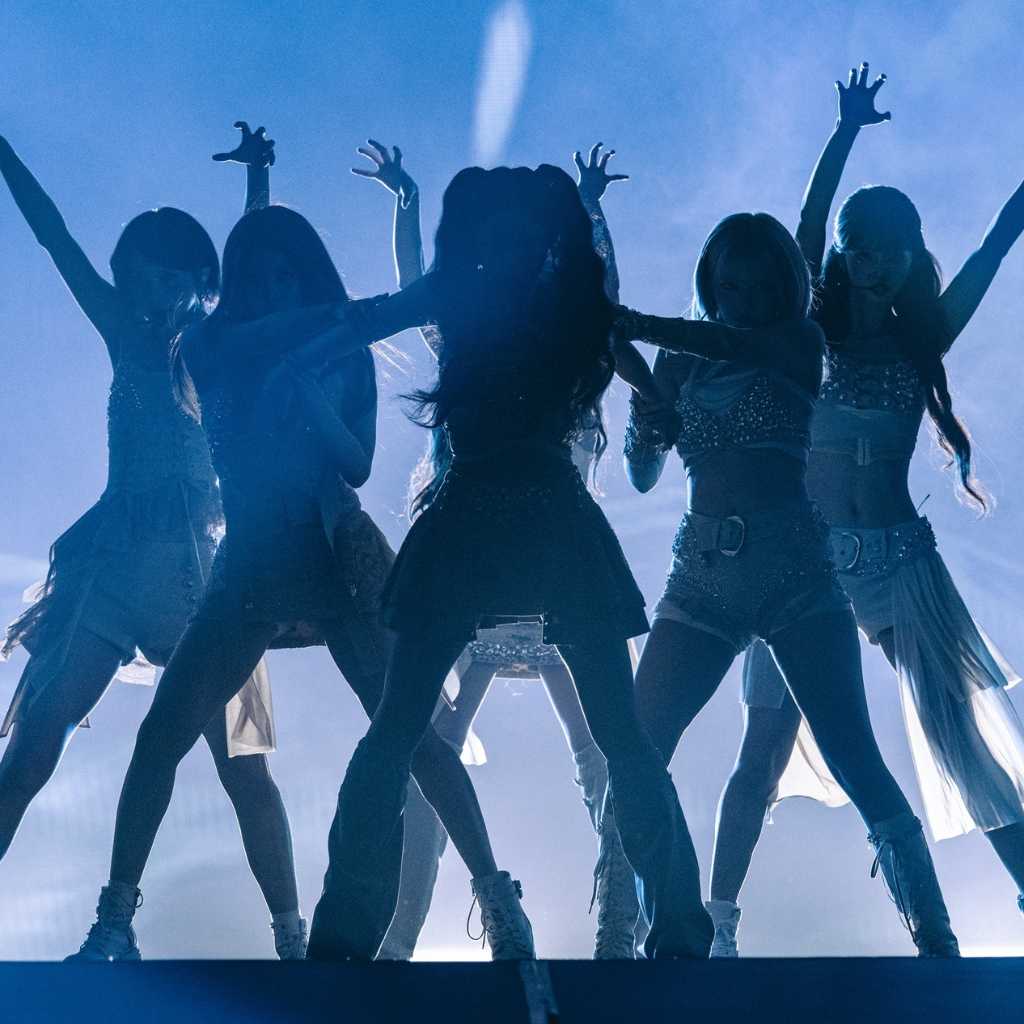 【REPORT】NMIXX、東京公演でヒット曲の日本語バージョンを初披露!日本デビューショーケースのサプライズ発表も