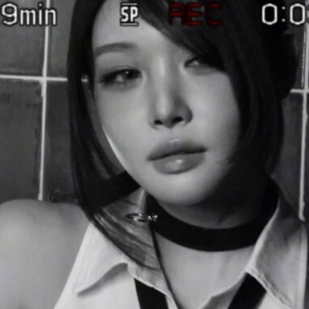 キム・チョンハ、人気アニメ「チェンソーマン」のキャラクターに変身!圧倒的ビジュアルが話題(動画あり)