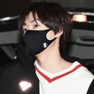 【PHOTO】SUPER JUNIOR ウニョク「週刊アイドル」の収録に参加…爽やかに挨拶（動画あり）