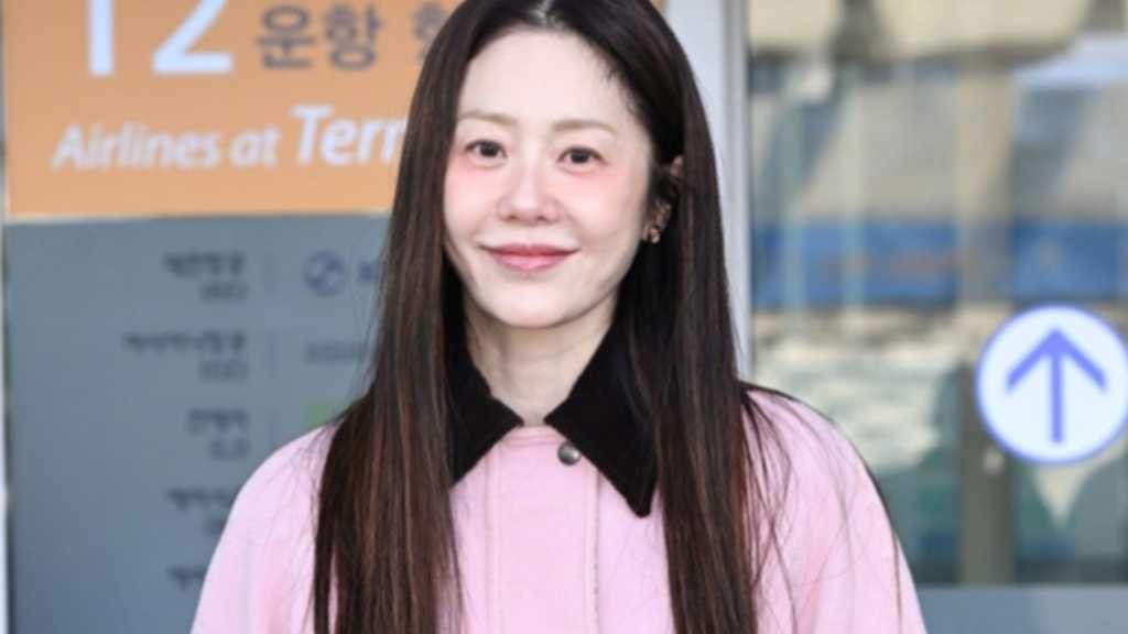 【PHOTO】コ・ヒョンジョン、海外スケジュールのため出国