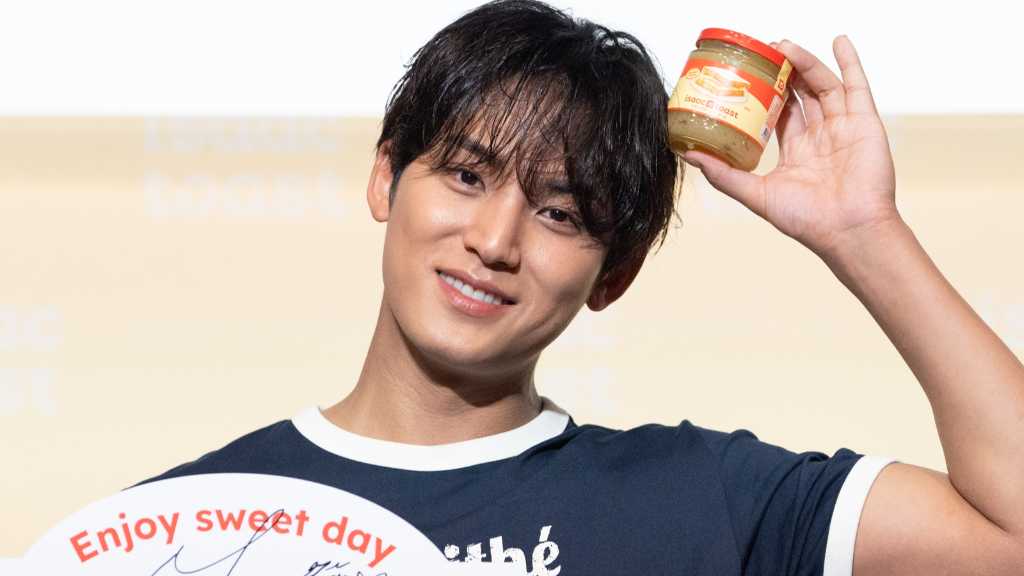 【PHOTO】SEVENTEEN ミンギュ、ファンの声援に大照れ！？お気に入りの“日本のパン”やオリジナルトースト考案も