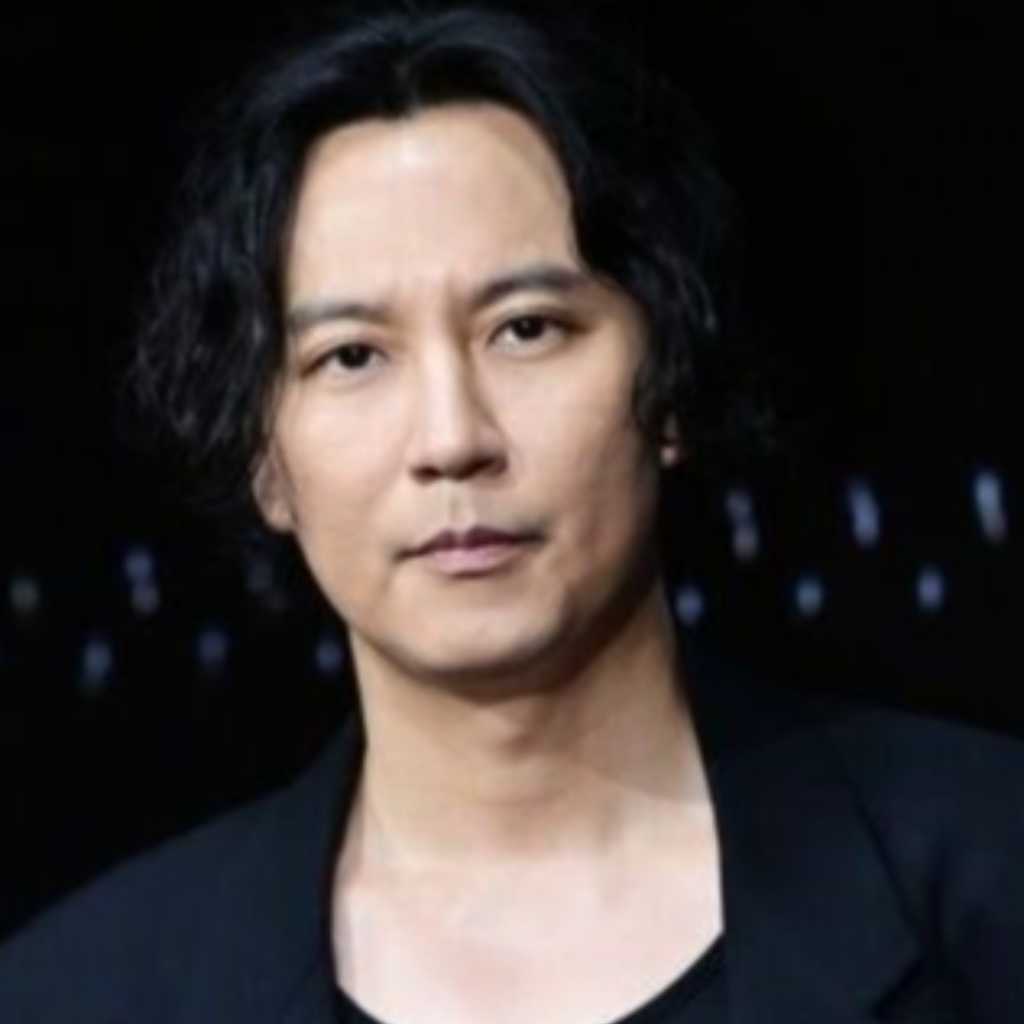 キム・ナムギル、映画「夢遊桃源図」への出演を前向きに検討中