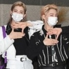 【PHOTO】ONEUS、HOT ISSUEら「SHOW CHAMPION」の収録に参加…ポーズをとって挨拶（動画あり）
