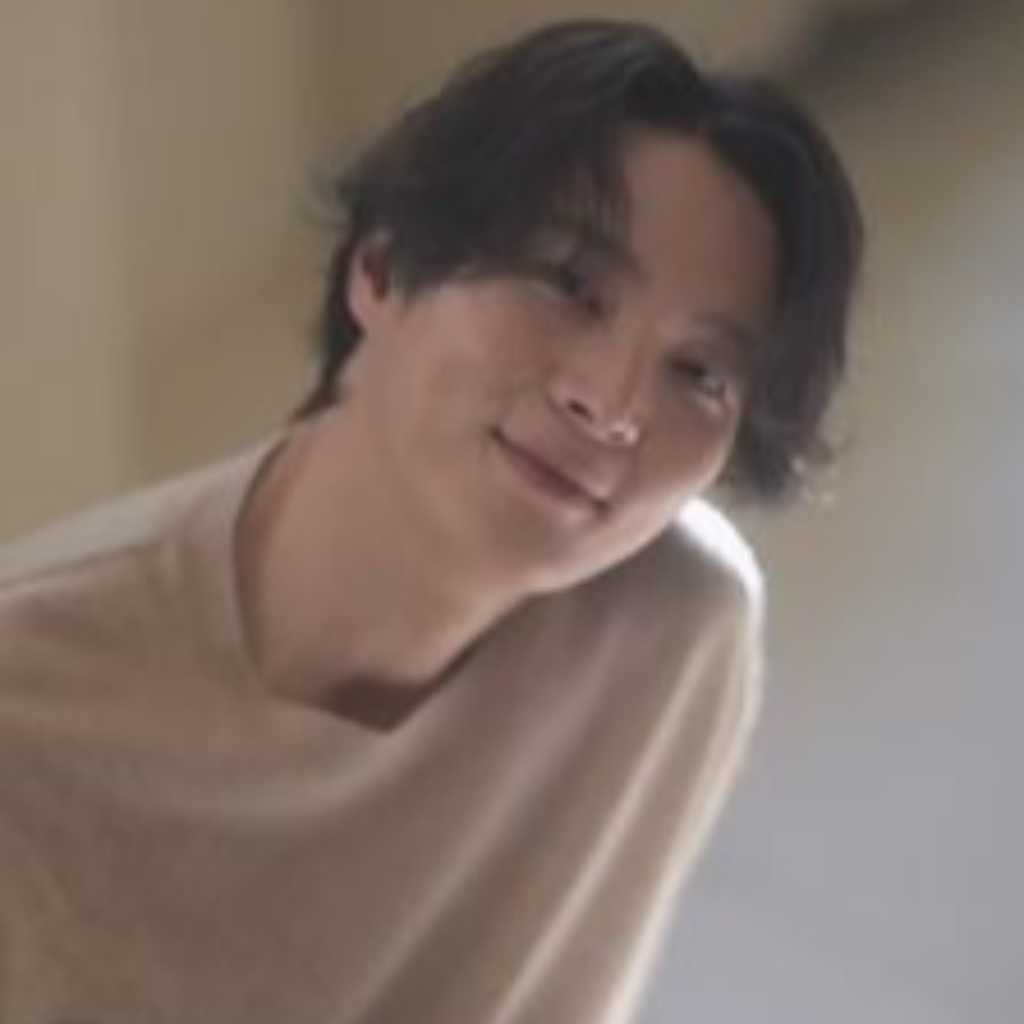 チュウォン、新曲「Love is․․․」スペシャルクリップを公開