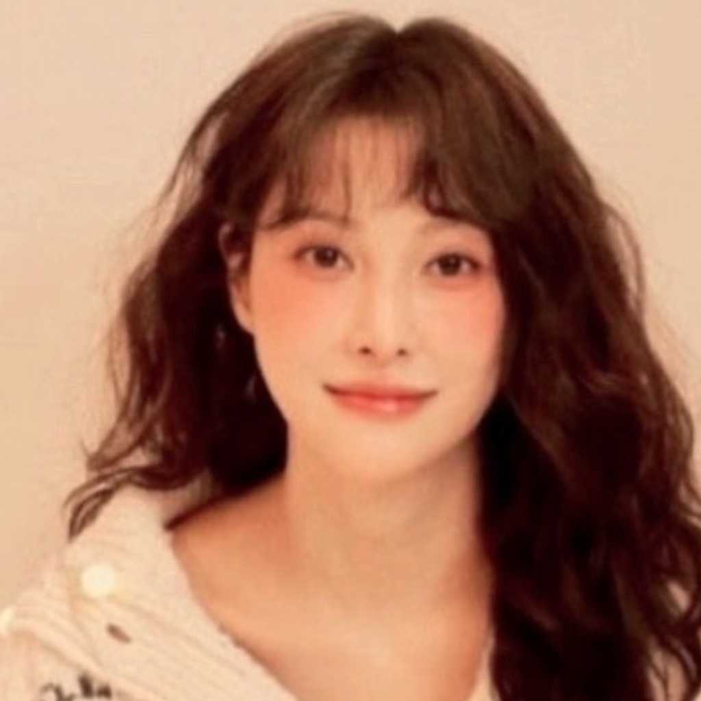 KARA ギュリ、旧正月を迎えキュートな近況ショット公開！可憐な雰囲気に絶賛の声