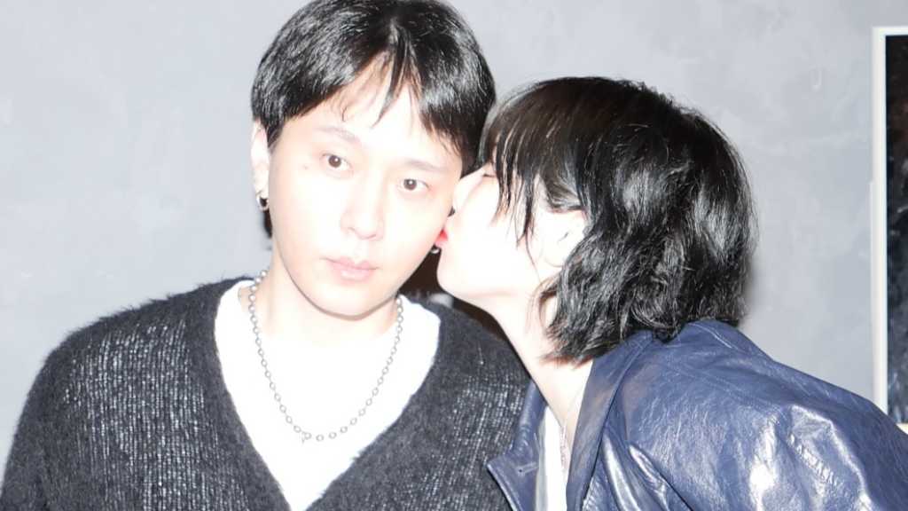 キム・ヒョナ＆元Highlight ヨン・ジュンヒョン夫妻、ラブラブな近況ショットが話題…スキンシップで愛情アピール