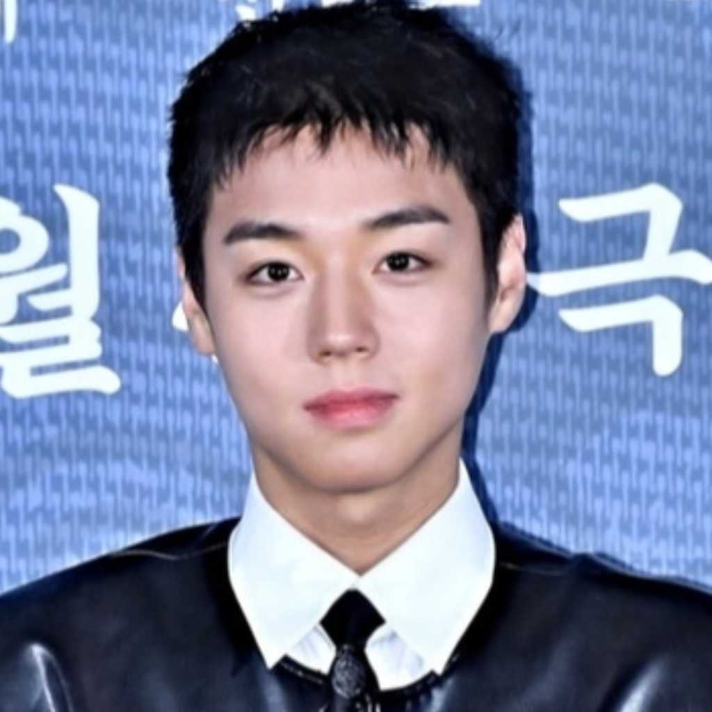 Wanna One出身パク・ジフン、爽やかなオレンジヘアに!1stシングル「RE:FLECT」コンセプトフォトを公開