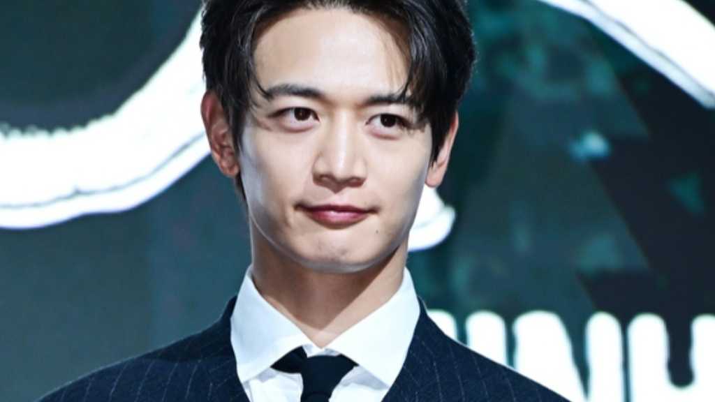 SHINee ミンホ、激安ビュッフェで食事＆バス移動も…親しみやすい日常を公開