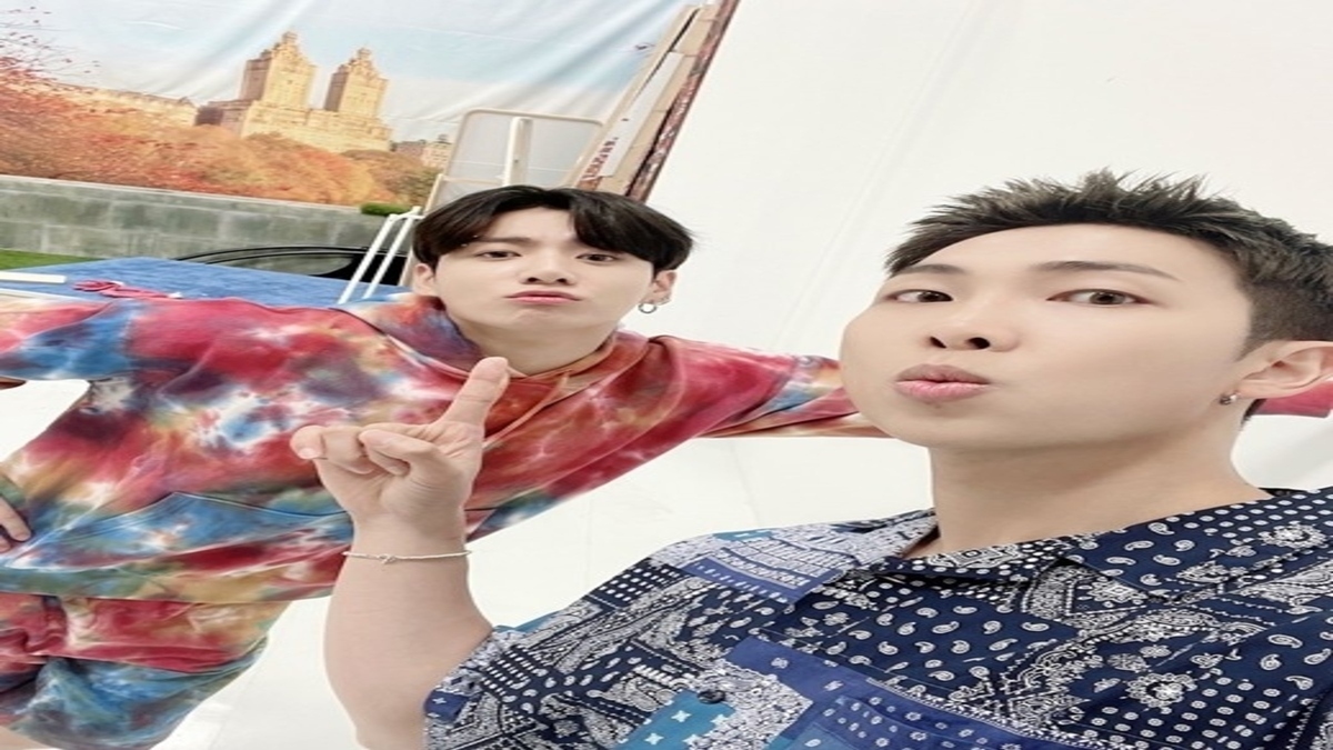 Bts 防弾少年団 ジョングク 誕生日を迎えメンバーたちがお祝い 写真も続々公開 Kstyle